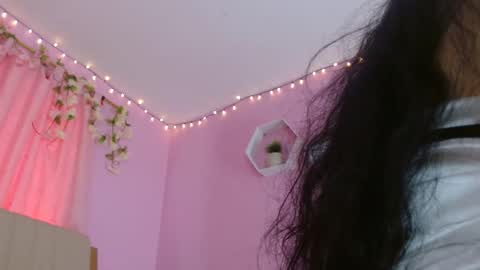 bella_gentle online show from 15, 2, 2025