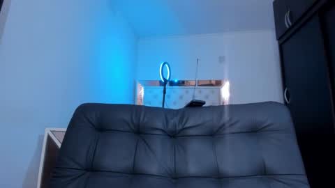 bella_hamilton online show from 17, 12, 2025