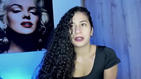 Bella Ponce  online show from 19, 10, 2025