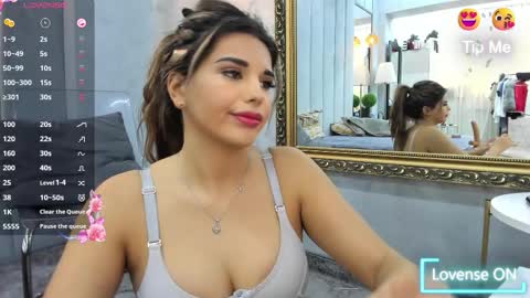 bella_posh online show from 14, 10, 2025