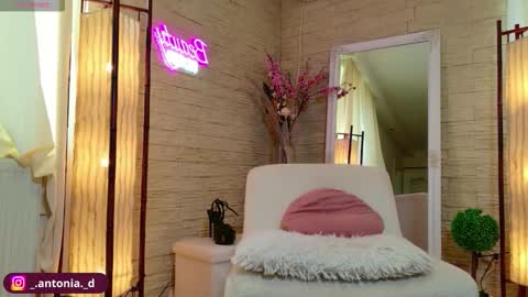 bella_posh online show from 3, 3, 2026