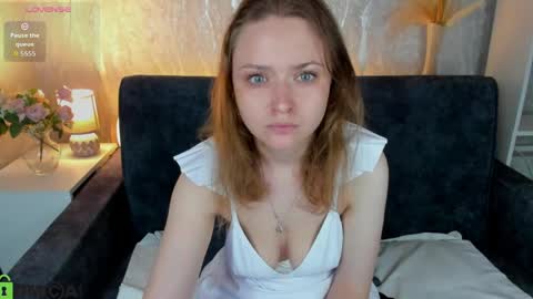 Snapshot of bella_ramsi chatting on 8, 6, 2026 Linda Bella online show from 8, 6, 2026