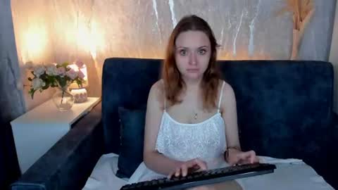 Snapshot of bella_ramsi chatting on 14, 7, 2026 Linda Bella online show from 14, 7, 2026
