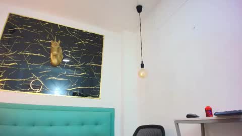     online show from 4, 11, 2025