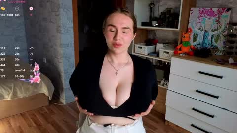 Snapshot of bella_soft chatting on 31, 5, 2026 Bella online show from 31, 5, 2026