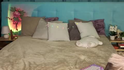 Bella online show from 14, 11, 2025