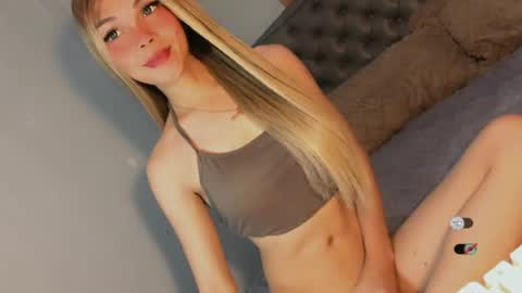 Snapshot of bella_tara chatting on 4, 6, 2026 Bella online show from 4, 6, 2026