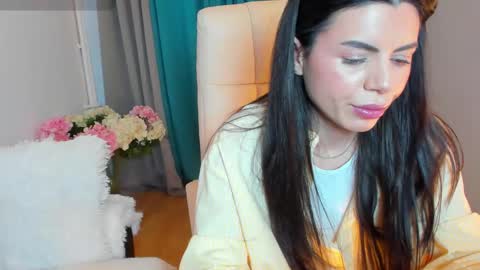 BellaAnna online show from 10, 3, 2025
