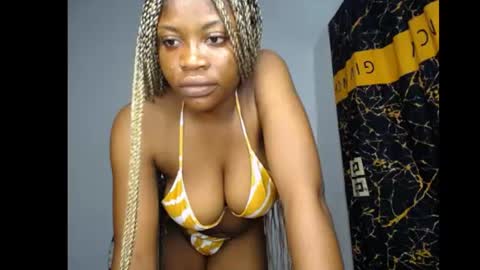 Snapshot of bellababy7 chatting on 12, 7, 2026 bella online show from 12, 7, 2026