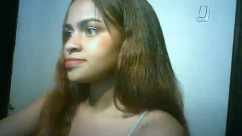 Snapshot of bellabeltra chatting on 12, 12, 2024 Bella online show from 12, 12, 2024