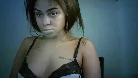 Snapshot of bellabeltra chatting on 11, 2, 2025 Bella online show from 11, 2, 2025