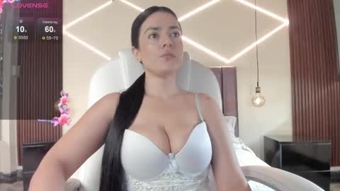Snapshot of bellaclaiir chatting on 12, 5, 2026 Bella Clair online show from 12, 5, 2026