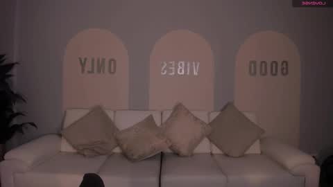 Snapshot of bellaconnor_ chatting on 18, 11, 2025 Bella online show from 18, 11, 2025