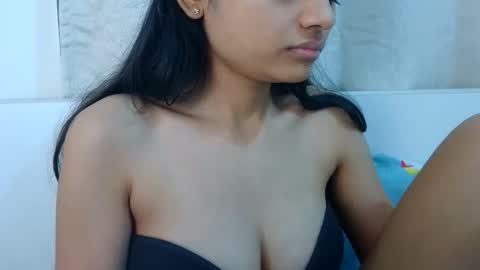 bellacrystall online show from 16, 1, 2026