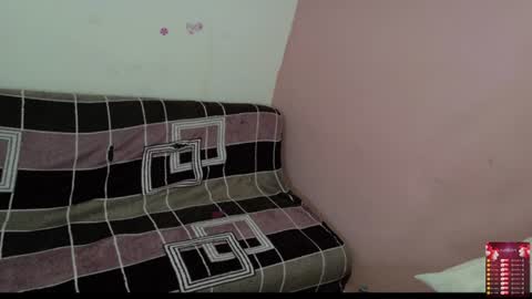 Snapshot of bellah_rose_squirt chatting on 22, 6, 2026 Bella online show from 22, 6, 2026