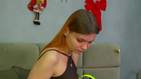 BellaMarebelle online show from 22, 12, 2025