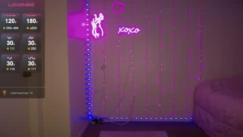 Snapshot of bellamonroee chatting on 30, 4, 2026 Bella Monroe online show from 30, 4, 2026