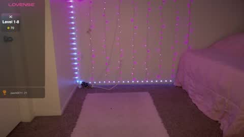 Snapshot of bellamonroee chatting on 27, 5, 2026 Bella Monroe online show from 27, 5, 2026