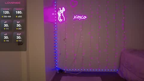 Snapshot of bellamonroee chatting on 7, 6, 2026 Bella Monroe online show from 7, 6, 2026