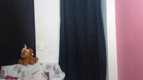 Snapshot of bellamy_sweet chatting on 8, 10, 2025 bellamy online show from 8, 10, 2025