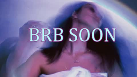 bellaparker_ online show from 29, 4, 2026