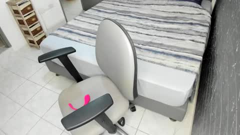 Bella  Angelycal online show from 23, 10, 2025