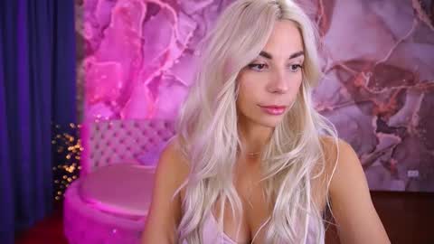 Bella online show from 20, 10, 2025