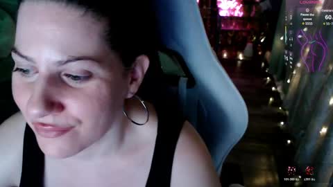Snapshot of bellastar84 chatting on 20, 4, 2026 Starr40 online show from 20, 4, 2026