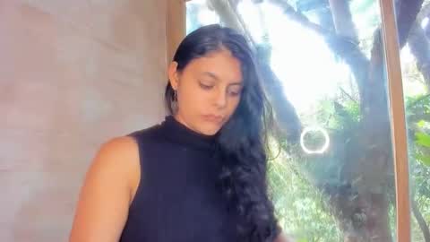 bellezacosmica online show from 13, 4, 2026