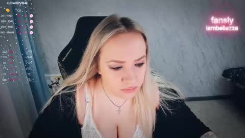 Your Annabelle Wolf  online show from 4, 2, 2026