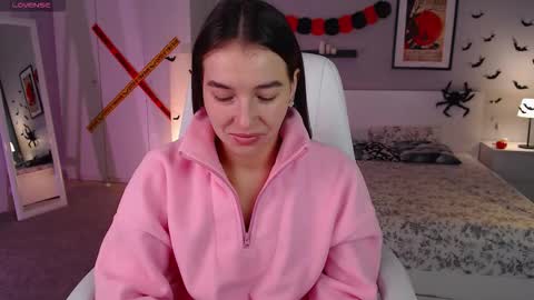 Bella online show from 2, 11, 2025