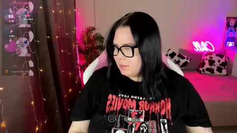 LinaBoo online show from 18, 11, 2025