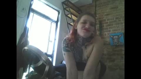 Snapshot of bellybuttonbb chatting on 26, 9, 2025 Bellybuttonbb online show from 26, 9, 2025