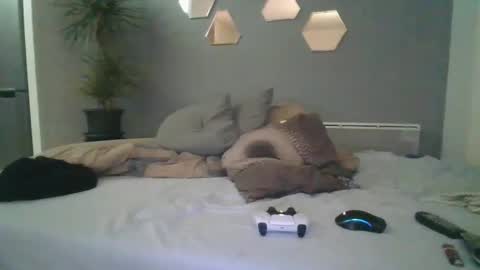 benbare13 online show from 22, 2, 2025