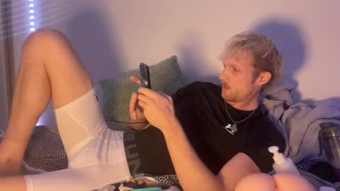 bendoverxo online show from 24, 2, 2026