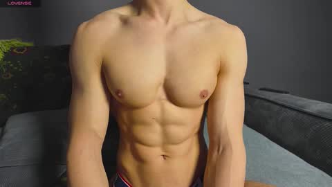 Snapshot of benjaminbond chatting on 30, 10, 2025 benjaminkarl02 online show from 30, 10, 2025