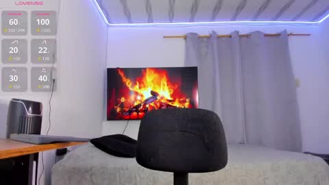 Snapshot of benji_andrew chatting on 7, 6, 2026 Benji Andrew - JOIN MY FAN CLUB online show from 7, 6, 2026