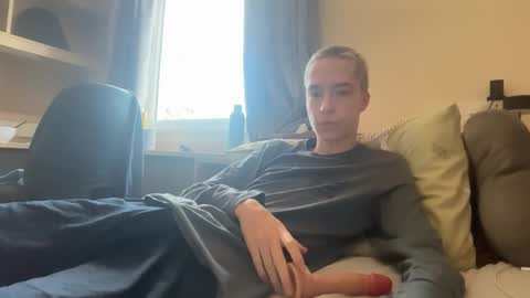 benji_j8 online show from 29, 11, 2025