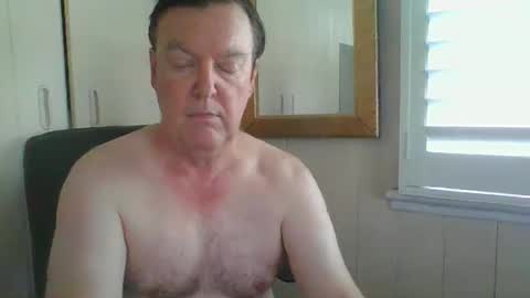 Snapshot of benjoid chatting on 21, 11, 2025 benjoid online show from 21, 11, 2025