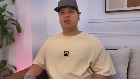 bennett_alejoo online show from 10, 4, 2026