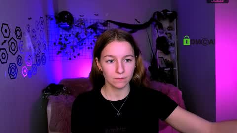 Snapshot of benny_duglas chatting on 26, 10, 2025 Benny online show from 26, 10, 2025