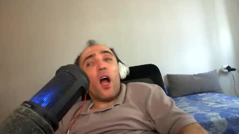 Snapshot of bentish chatting on 9, 5, 2026 bentish online show from 9, 5, 2026