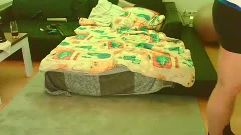 Benutzmich0800 online show from 24, 12, 2024