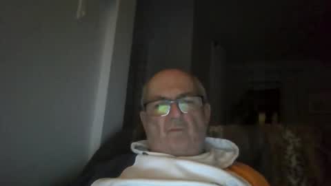 bernard1102 online show from 21, 4, 2026