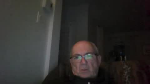Snapshot of bernard1102 chatting on 22, 5, 2026 bernard1102 online show from 22, 5, 2026