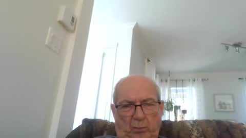 Snapshot of bernard1102 chatting on 30, 5, 2026 bernard1102 online show from 30, 5, 2026