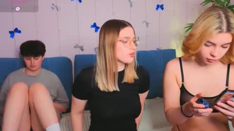 Danny and Kira online show from 16, 12, 2025