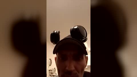 Snapshot of bestduck chatting on 6, 8, 2026 bestduck online show from 6, 8, 2026