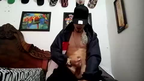 Snapshot of bestia_salvaje chatting on 22, 12, 2024 Andres online show from 22, 12, 2024