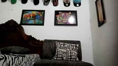 Snapshot of bestia_salvaje chatting on 10, 1, 2025 Andres online show from 10, 1, 2025